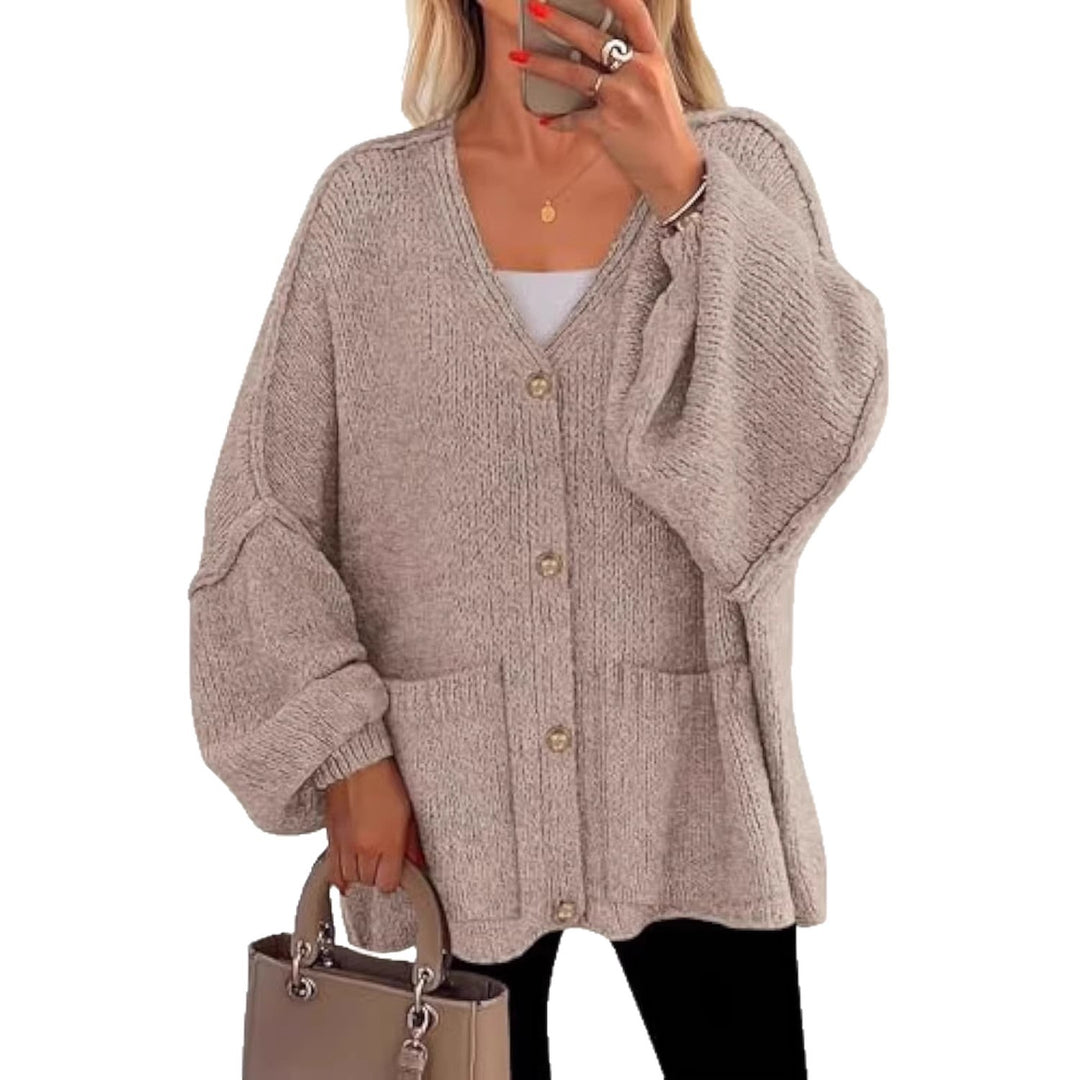 Damen Oversize Strickcardigan mit V-Ausschnitt, goldenen Zierknöpfen und aufgesetzten Taschen Drune