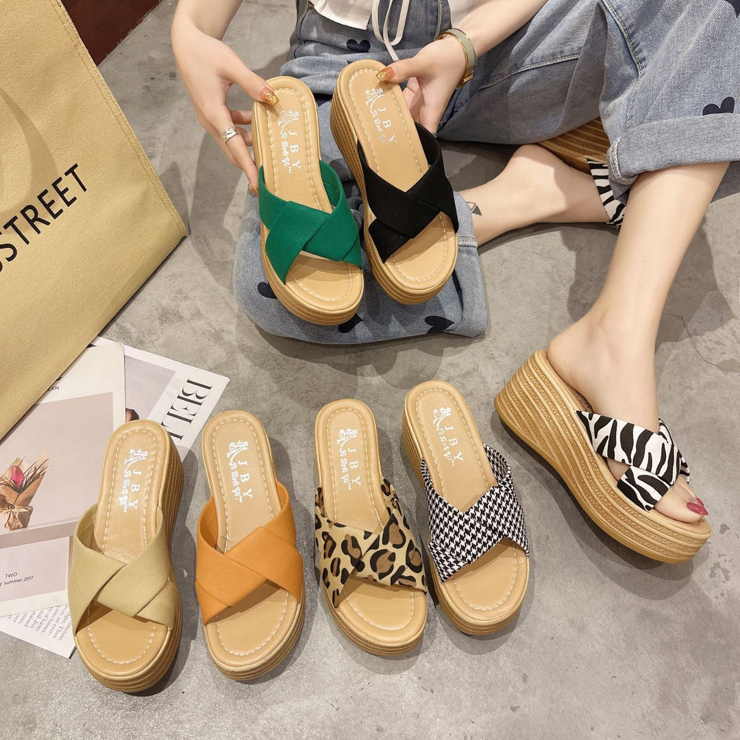 Damen Wedge-Pantoletten mit elegantem überkreuztem Riemendesign und komfortablem Hochplateau Drune