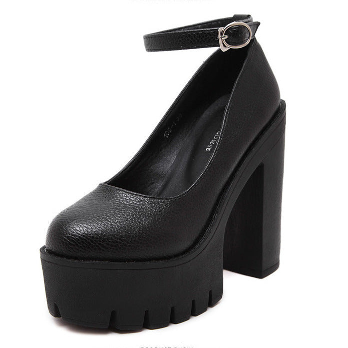 Damen Plateau-Pumps mit eleganter Doppelriemenführung und rutschfester Sohle Drune