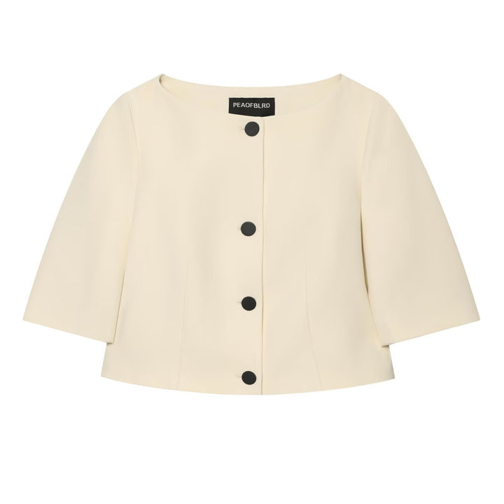 Damen Kurzjacke mit Rundhalsausschnitt, kastiger Silhouette und großen Zierknöpfen Drune