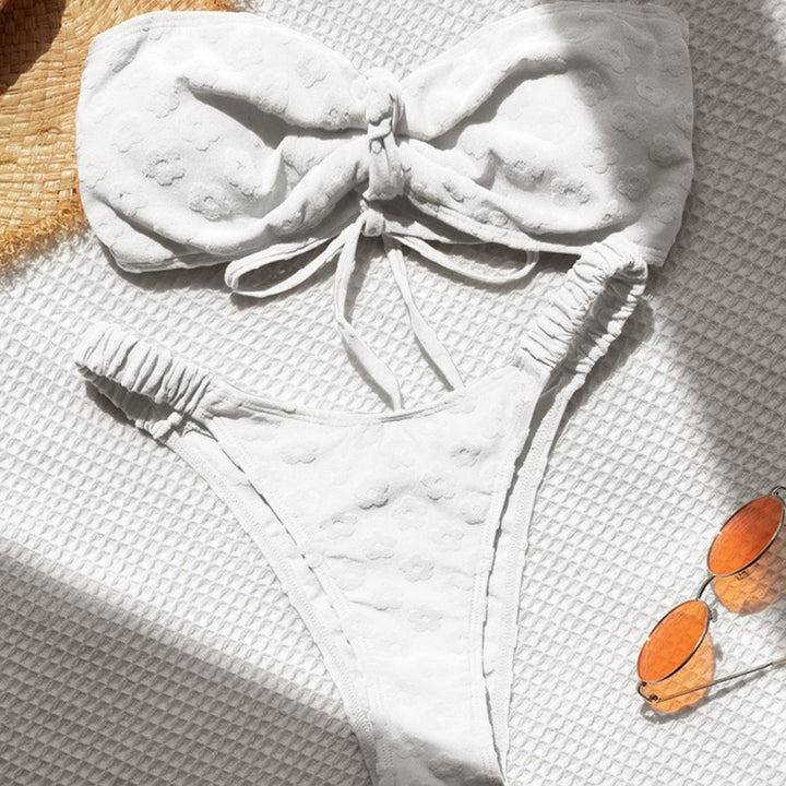 Damen Bandeau-Bikini mit zarten Blütenstrukturen Drune