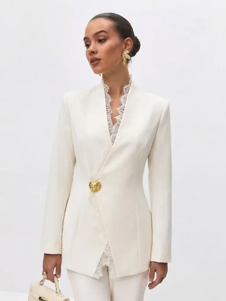 Damen Taillierter Blazer mit Spitzenbesatz und Zierknopf Drune