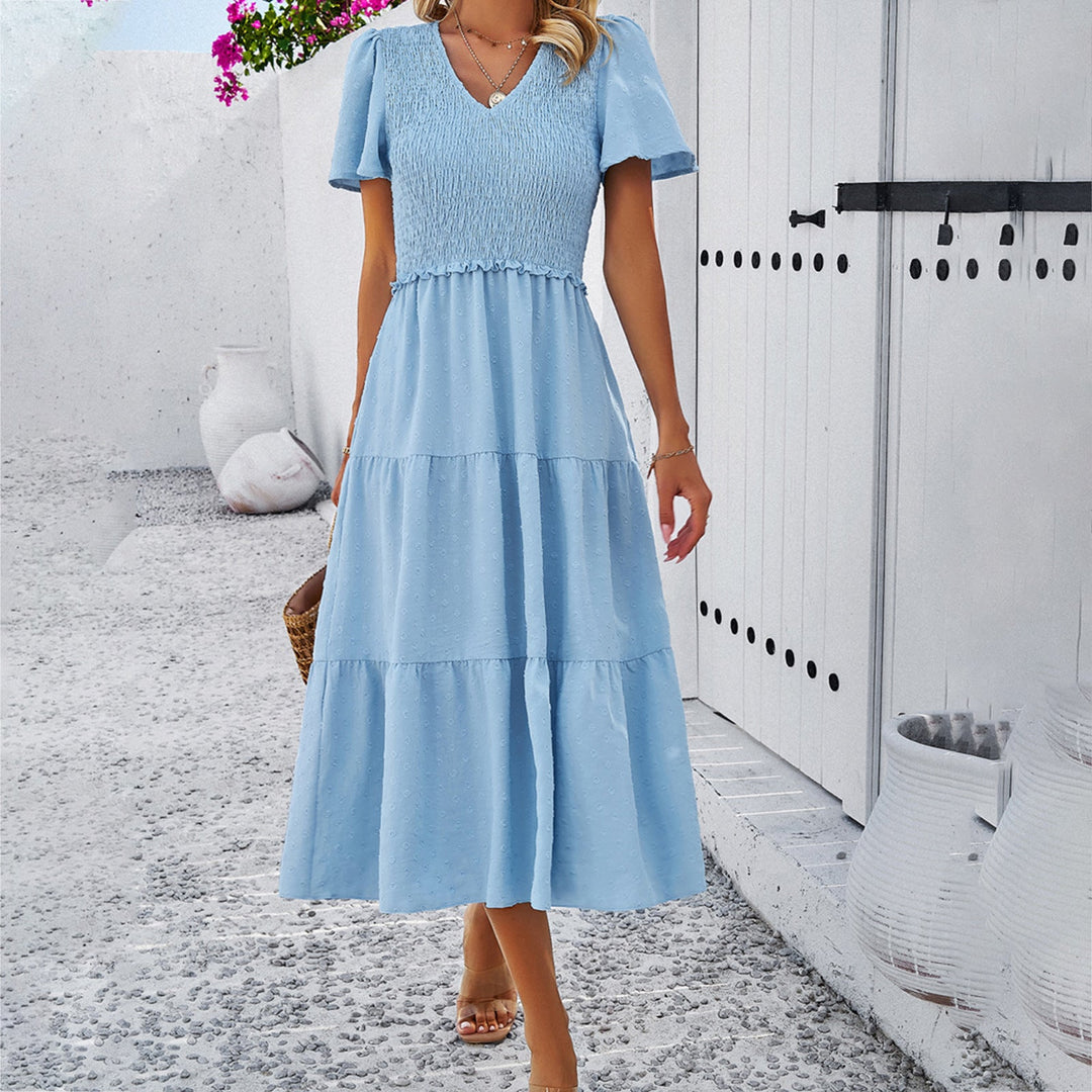 Drune | Lässiges einfarbiges V-Ausschnitt Kurzarmkleid