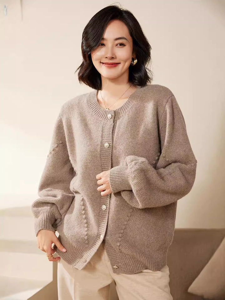Damen Strickcardigan mit Strukturmuster, Ballonärmeln und Perlmuttknopfleiste Drune