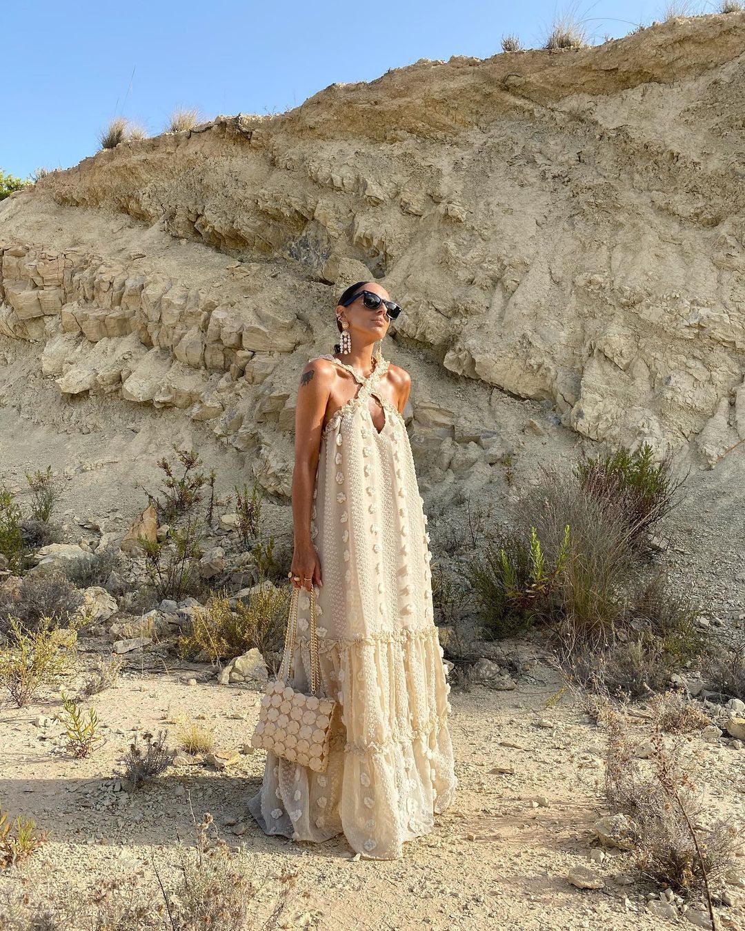 Damen Maxi-Kleid mit verspielten Rüschendetails und floralem Muster Drune
