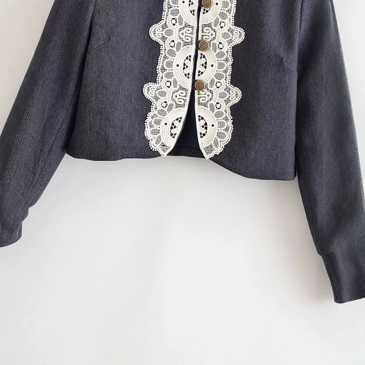 Damen Cropped‑Blazer im Bolero‑Stil mit Spitzenbordüre und Zierknöpfen Drune