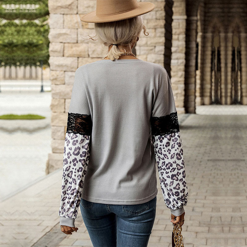 Damen Langarmshirt mit Leopardenärmeln und Spitzenbesatz Drune