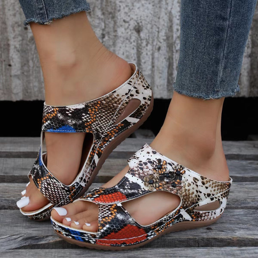 Damen Bequeme Fußbett-Pantoletten mit floralen Applikationen Drune
