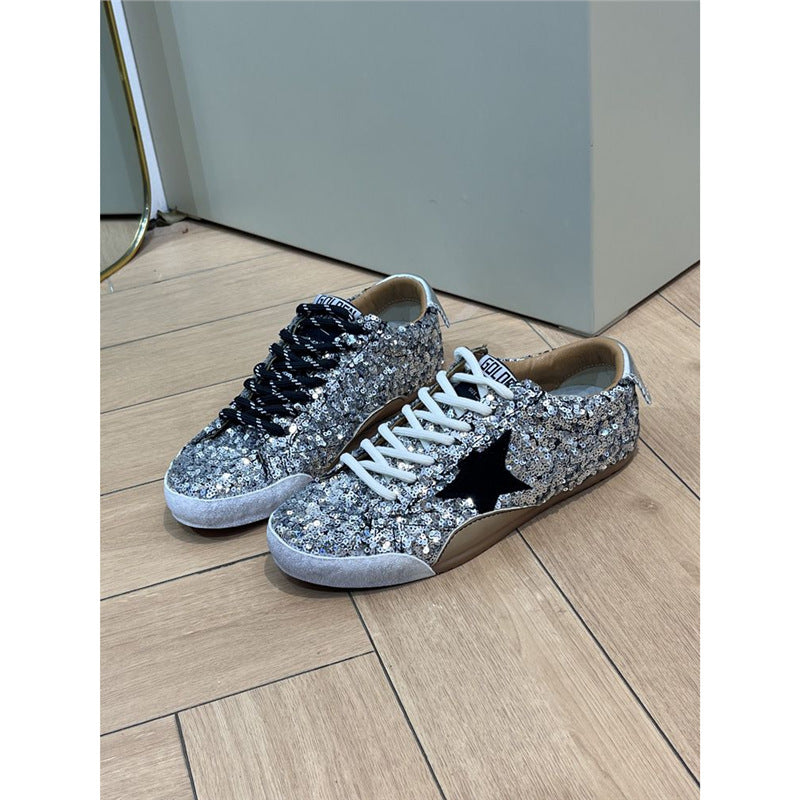 Damen Glitzer-Sneaker mit Paillettenbesatz, Stern-Applikation und kontrastierenden Schnürsenkeln Drune