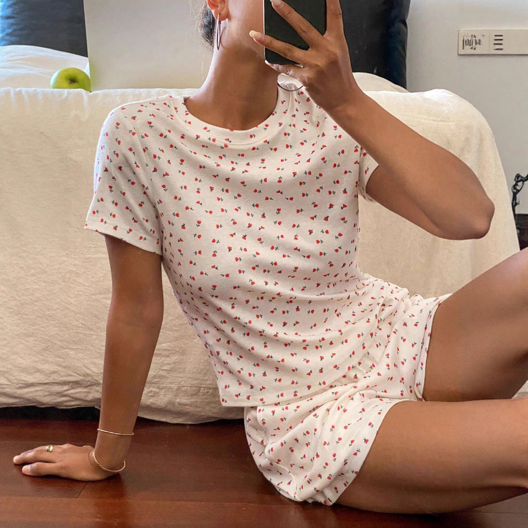 Damen lässiges Schlafanzugset aus atmungsaktivem Baumwollstoff mit zartem Blumendruck Drune
