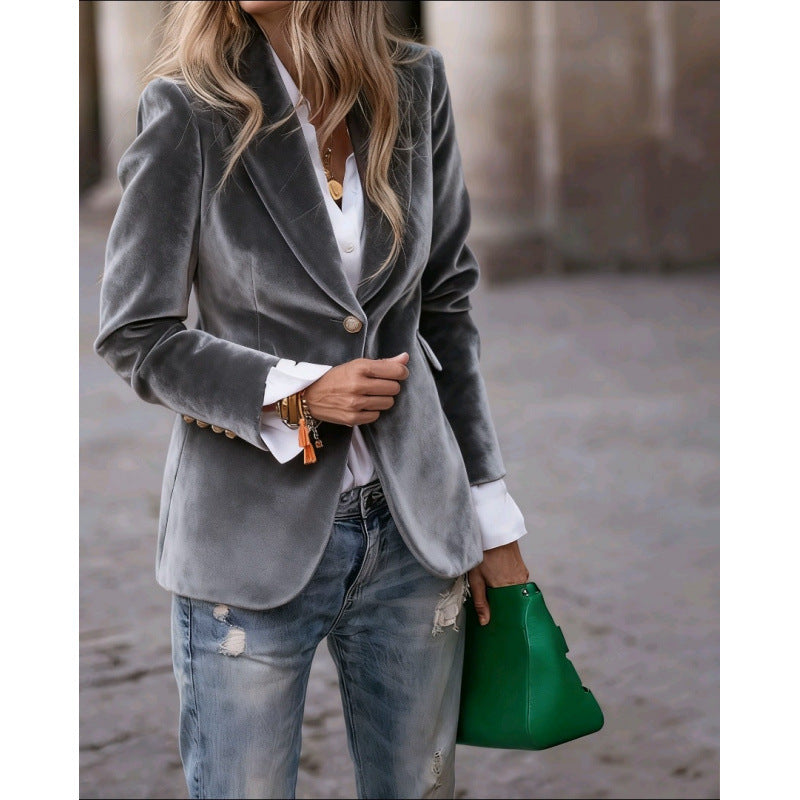 Damen Taillierter Samtblazer mit femininer Silhouette, Reverskragen und Zierknopf-Details Drune