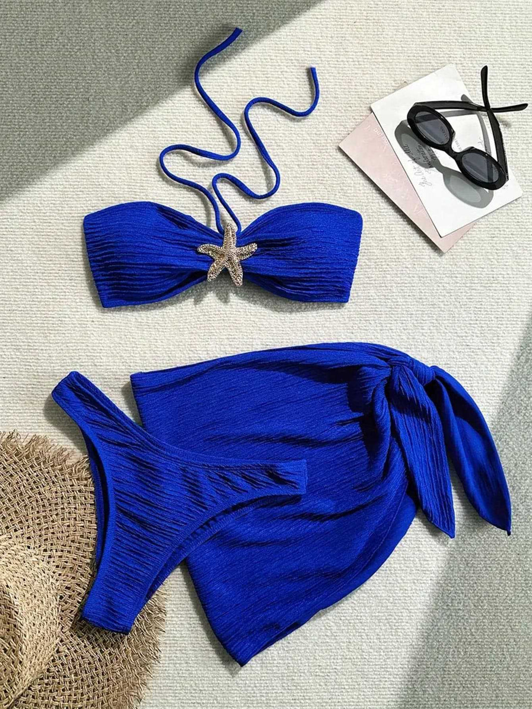 Damen Bandeau-Bikini mit ornamentalem Stern-Detail und modischem Wickelrok Drune