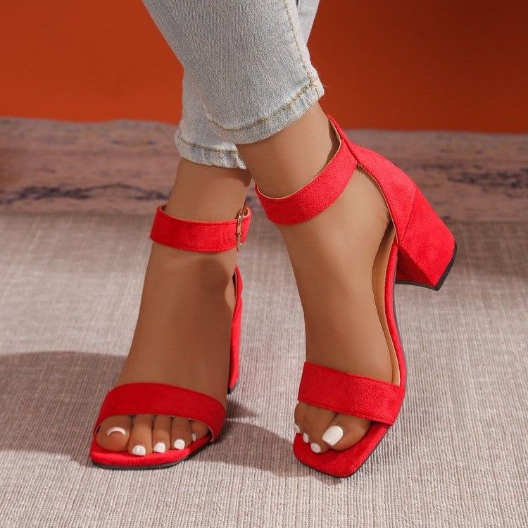 Damen Sandalen mit herzförmigem Schnallen-Detail und komfortablem Blockabsatz Drune
