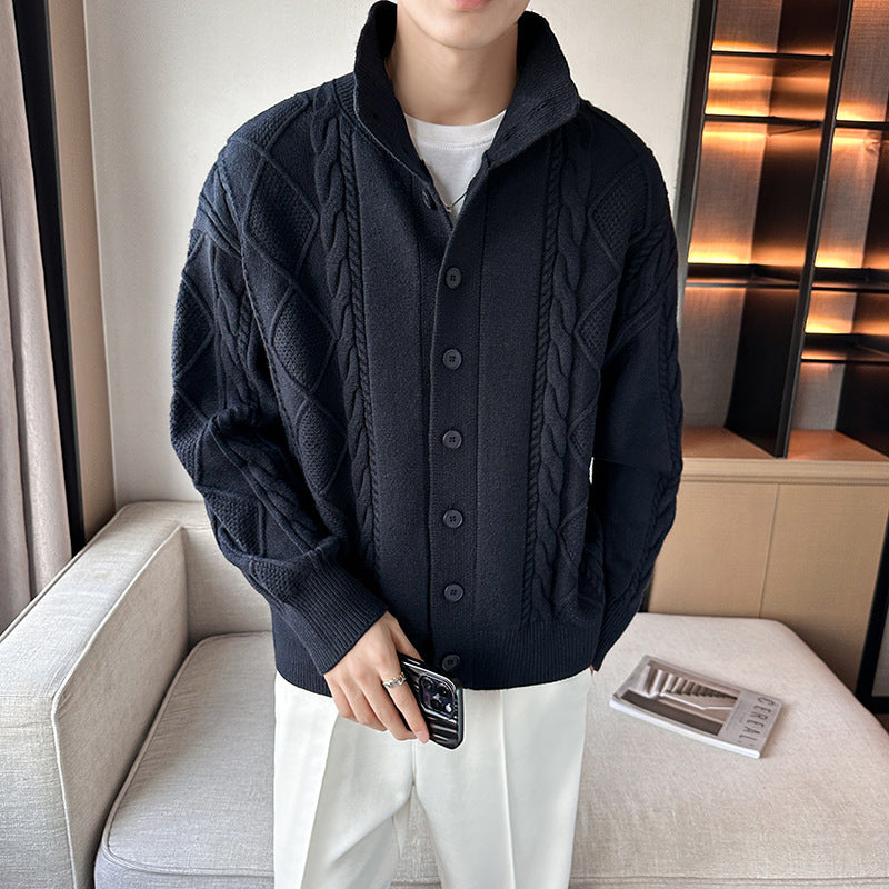 Herren Grobstrickpullover mit modernem Stehkragen und Knopfleiste Drune