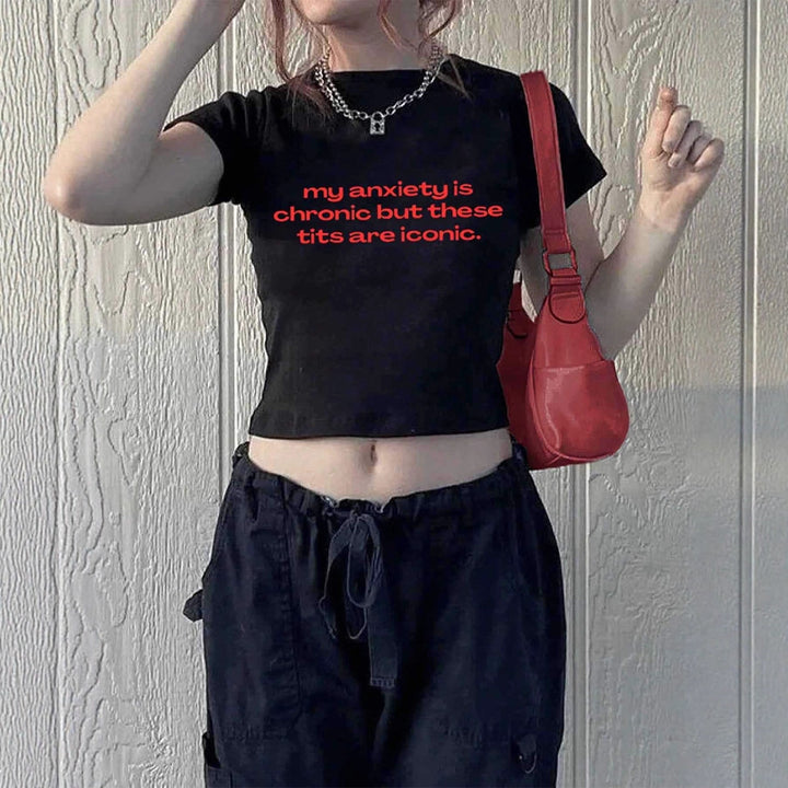 Damen Crop-T-Shirt mit inspirierendem Schriftzug und figurbetontem Schnitt Drune