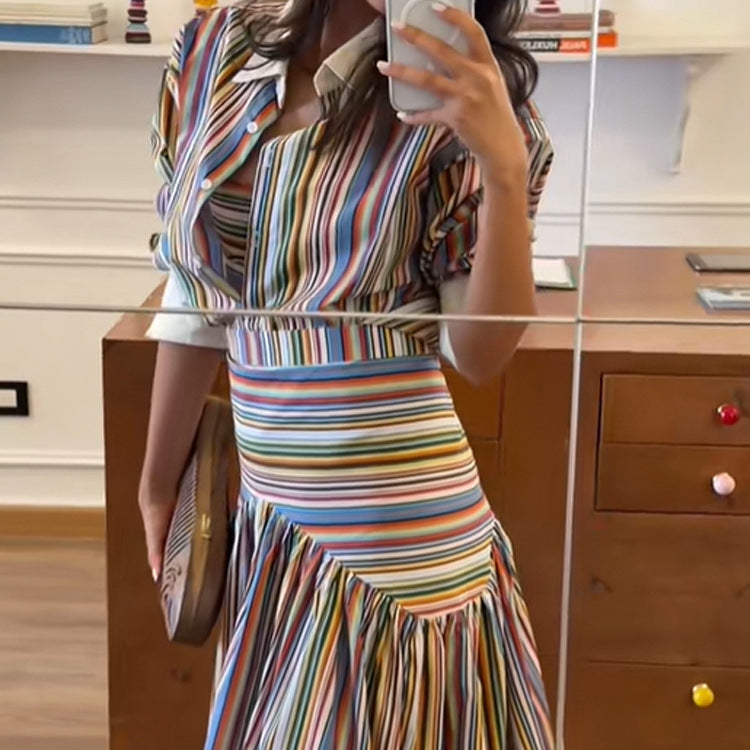 Damen Maxikleid mit Hemdkragen, tailliertem Bund & mehrlagigem Stufenrock Drune