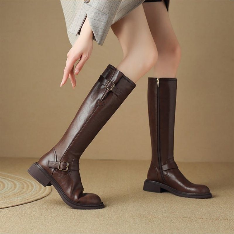 Damen Kniehohe Combat‑Stiefel mit glatter Lederoptik, seitlichem Reißverschluss und Deko‑Schnallen Drune