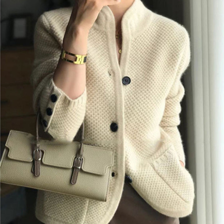 Damen kuschelige Strickjacke mit eleganten Knopfdetails und großen Taschen Drune