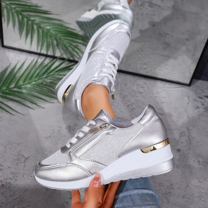 Damen  stylische Plateausneaker mit seitlichem Reißverschluss gepolstertem Komfortfußbett und dekorativen Metallic-Overlays Drune