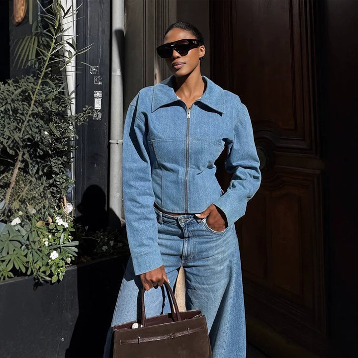 Damen Kurz geschnittene Jeansjacke mit Reißverschluss und definierter Schulterlinie Drune
