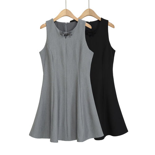 Damen Besprechungs-Kleid mit eleganter Schleifenverzierung und fließendem Schnitt Drune