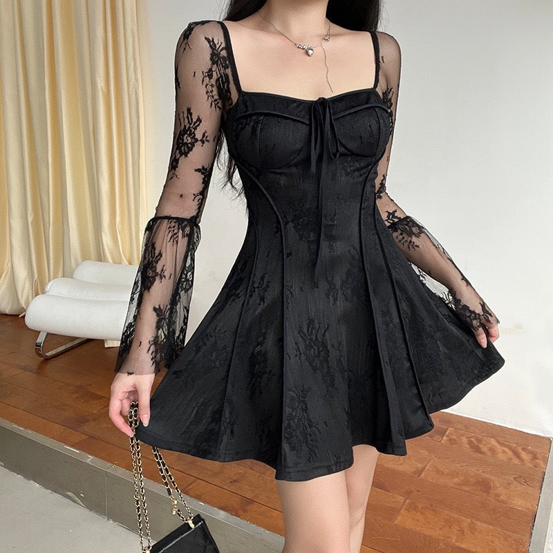 Damen Spitzenkleid mit eleganter Schnürung Drune