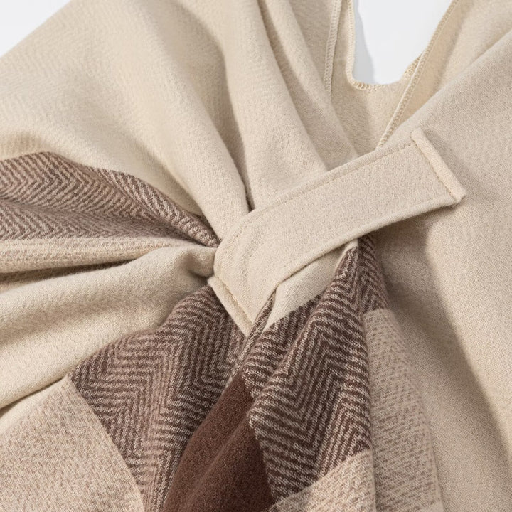 Damen eleganter und kuscheliger Poncho mit modischem Muster Drune