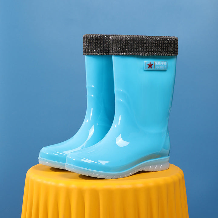 Damen Mittelhohe wasserdichte Gummistiefelette mit glänzender PVC‑Optik und rutschfester Sohle Drune