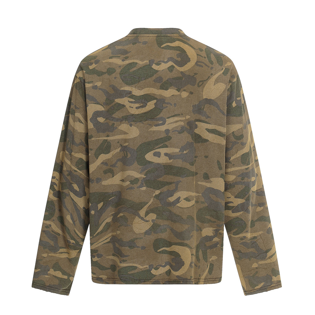 Herren Camouflage-Langarmshirt im Used-Look mit Rundhalsausschnitt und Vintage-Print Drune