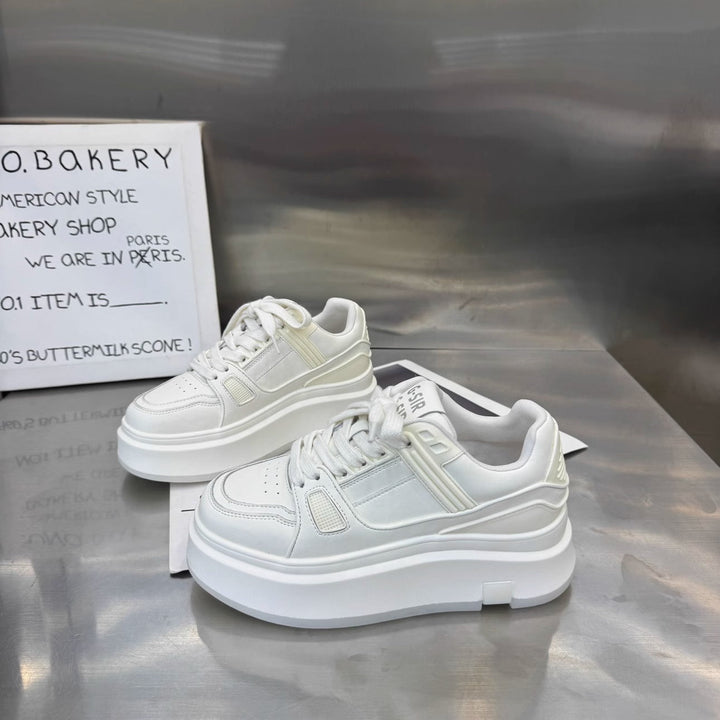 Damen Sportliche Sneakers mit dämpfender Plateausohle und atmungsaktiven Einsätzen Drune
