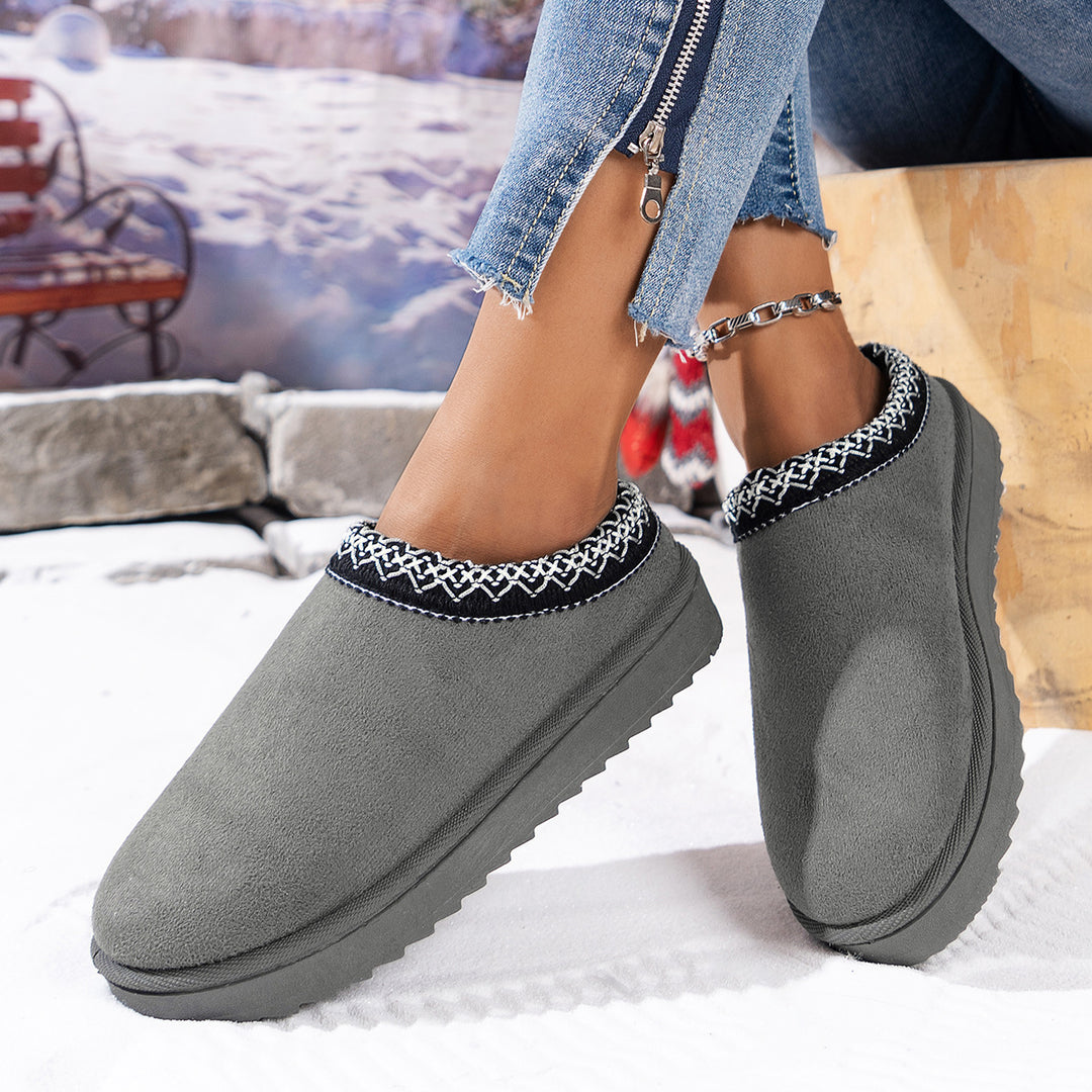 Damen Gefütterte Loafer‑Hausschuhe aus Wildlederimitat mit besticktem Rand und profiliertem Plateau Drune
