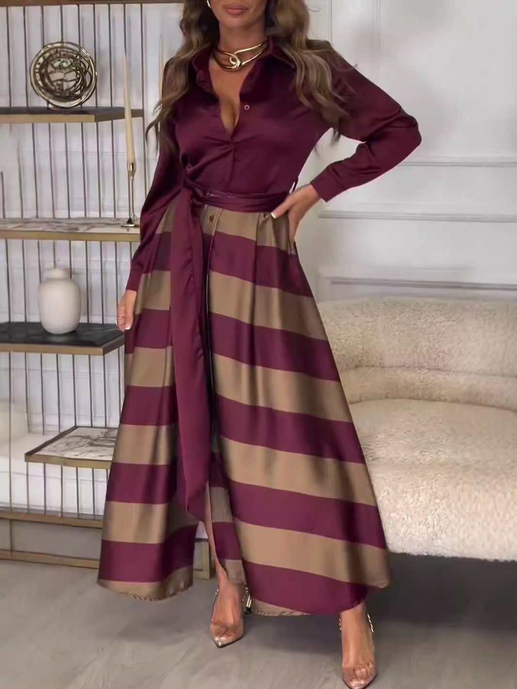 Damen Zwei-Teile Satin Set Shirt Bluse mit Bindegürtel und gestreiftem Maxi Rock Drune