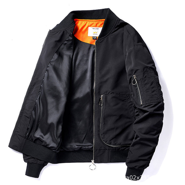 Herren moderne Nylon-Bomberjacke im Pilotenstil mit Utility-Ärmeltasche und kontrastierendem Innenfutter Drune