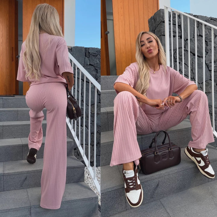 Damen weiches geripptes Lounge-Set mit Oversize-Viskoseshirt und High-Waist Schlaghose Drune