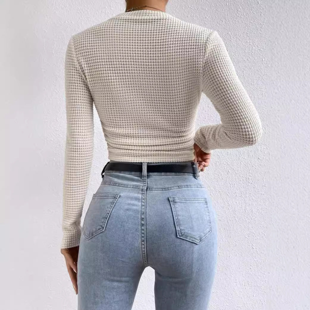 Drune | Langarm T Shirt Slim Passform Weicher Strukturstrick Rüschentasche Kurzes Modell