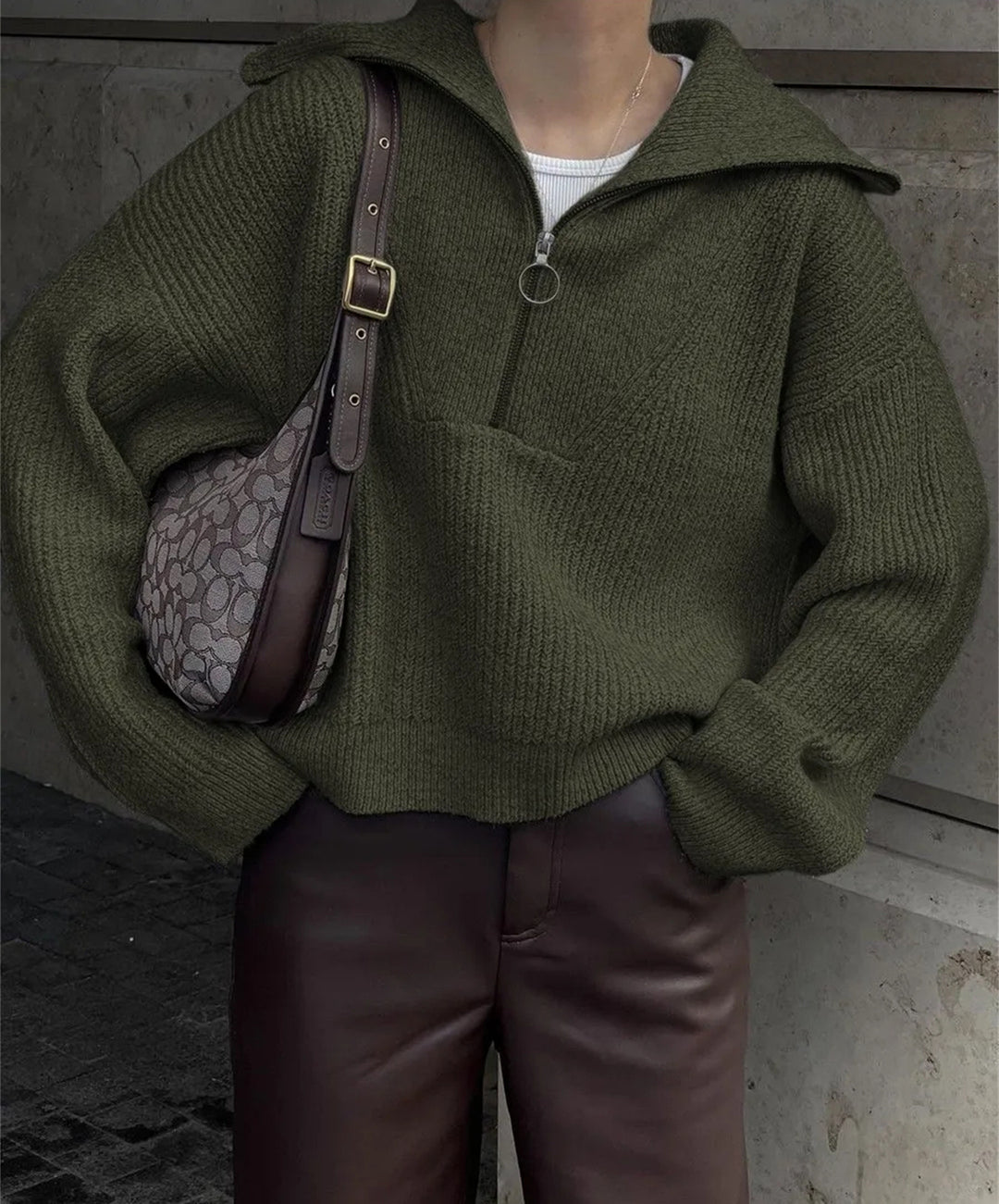 Damen modischer Strickpullover mit hohem Kragen und Reißverschluss Drune