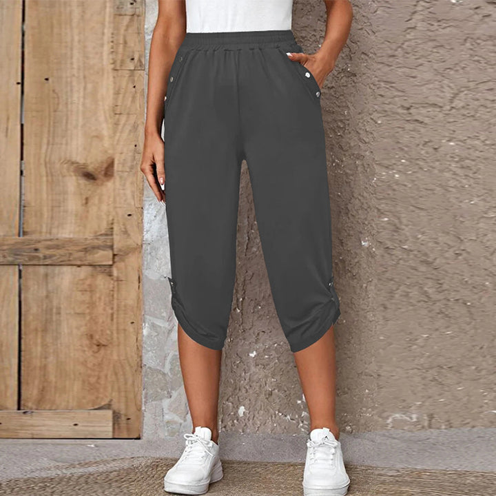 Damen sportliche Caprihose mit dekorativen Knopfdetails Drune