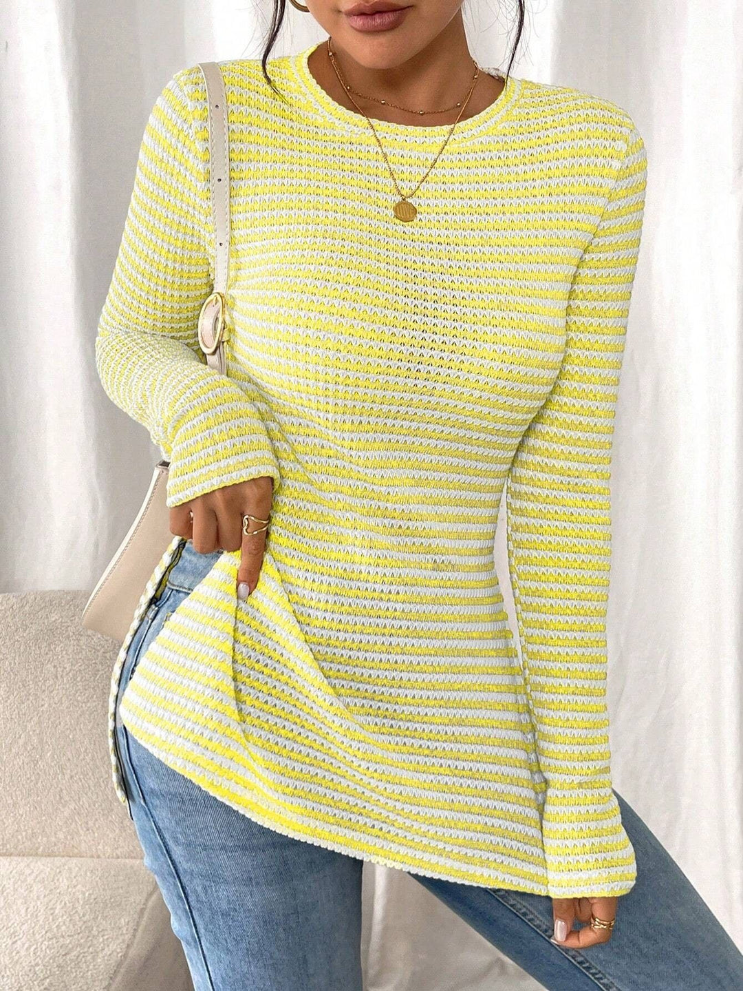 Damen Langarmshirt mit modernem Strickmuster und seitlichen Schlitzen Drune