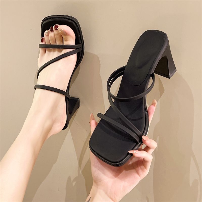 Damen elegante Sandaletten mit schickem Blockabsatz und feinen Riemchen Drune