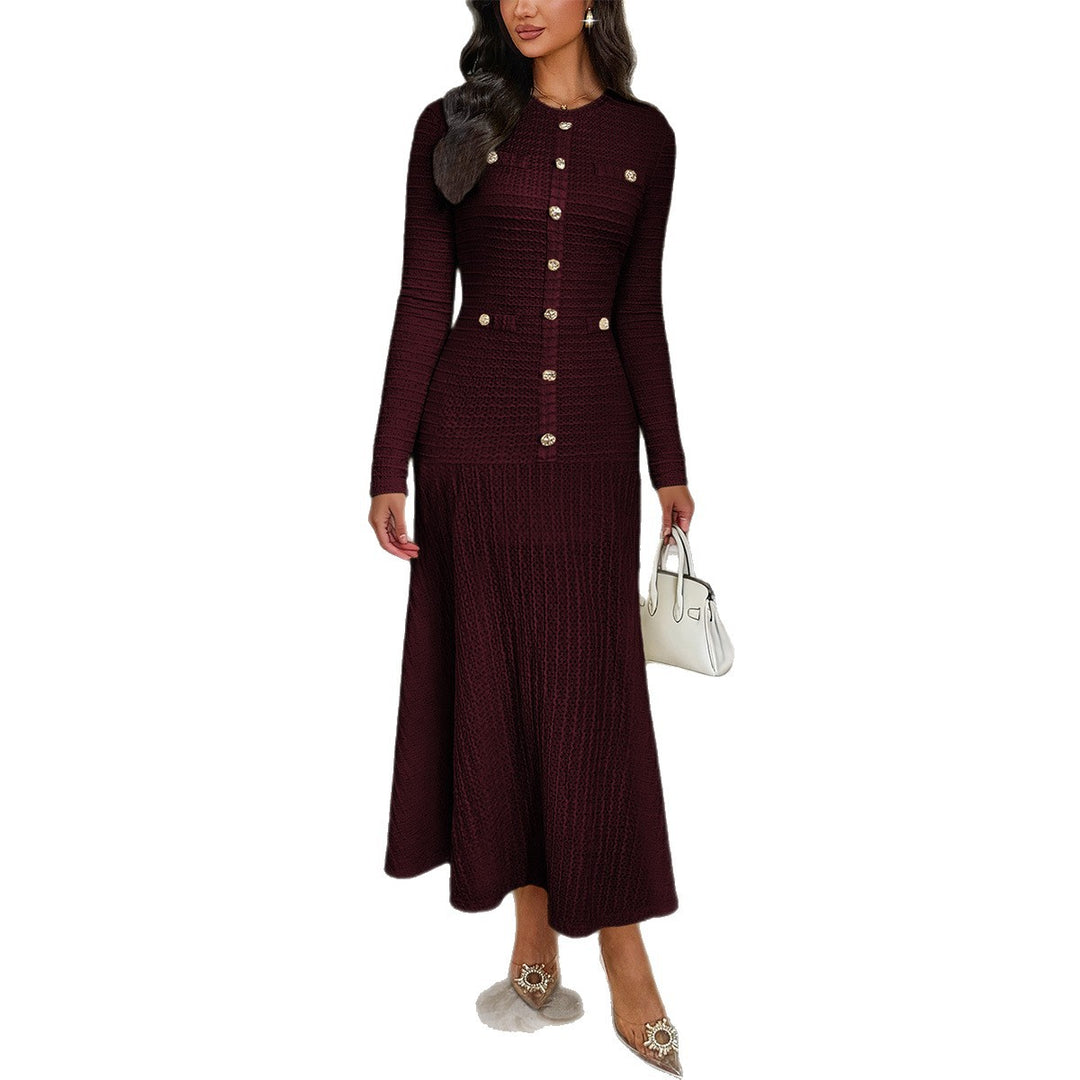 Damen nan tailliertes Maxi-Strickkleid mit durchgehender Knopfleiste und dekorativen Zierknöpfen Drune