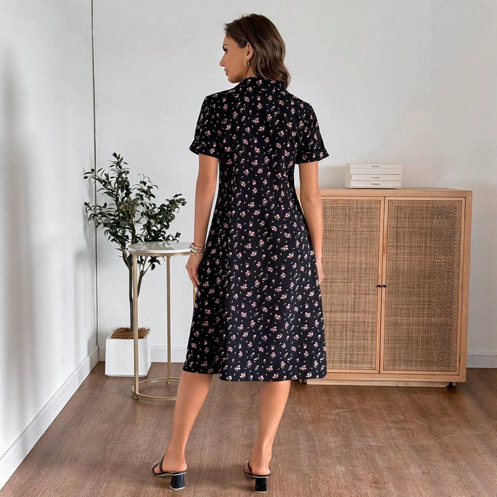 Damen Hemdblusenkleid mit floralen Details Drune