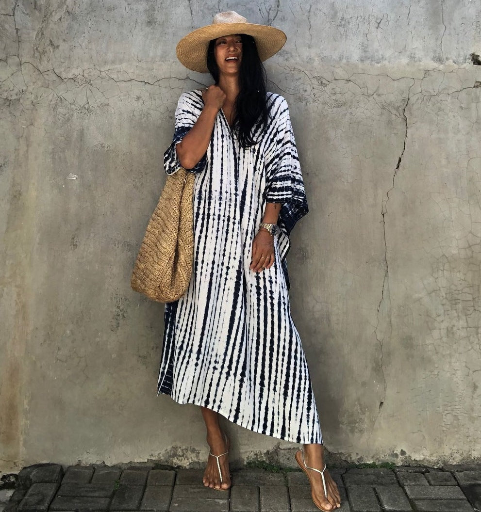 Damen Strandkleid mit buntem Batikdesign und weit geschnittenen Ärmeln Drune