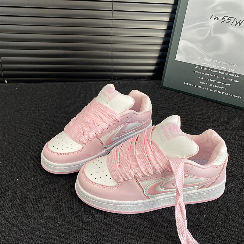 Damen Sneakers im trendigen Design mit dicker Laufsohle und aufregenden Schnürdetails Drune