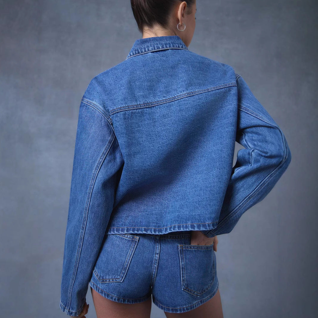 Damen nan kurze Denimjacke mit dekorativen Knotenverschlüssen, kastiger Silhouette und Hemdkragen Drune