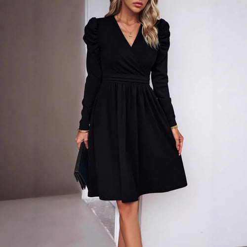 Damen Wickelkleid mit V-Ausschnitt, gerafften Puffärmeln und tailliertem Faltenrock Drune