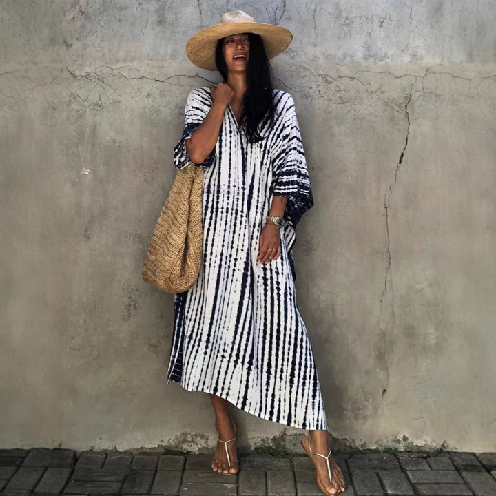 Damen Strandkleid mit buntem Batikdesign und weit geschnittenen Ärmeln Drune