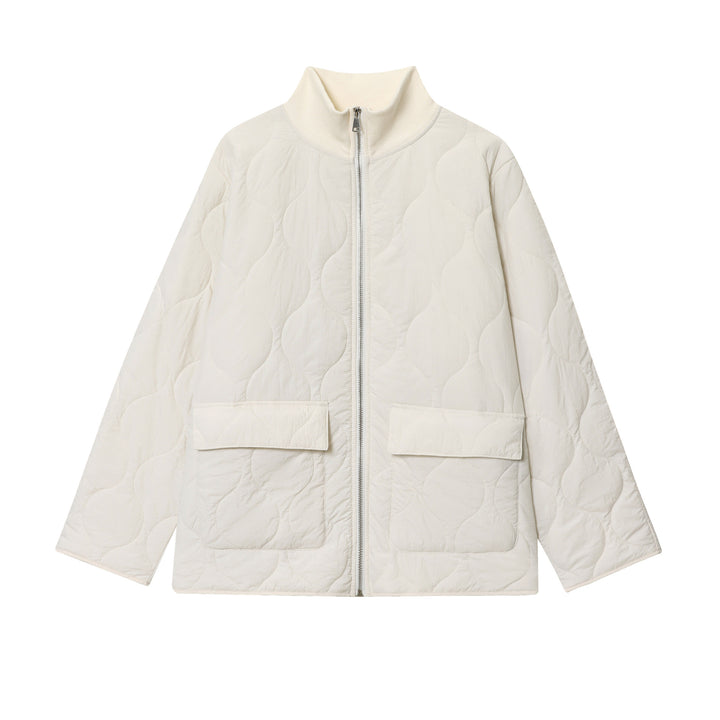 Damen nan leichte Steppjacke mit runder Steppung, hohem Rippkragen und aufgesetzten Klappentaschen Drune