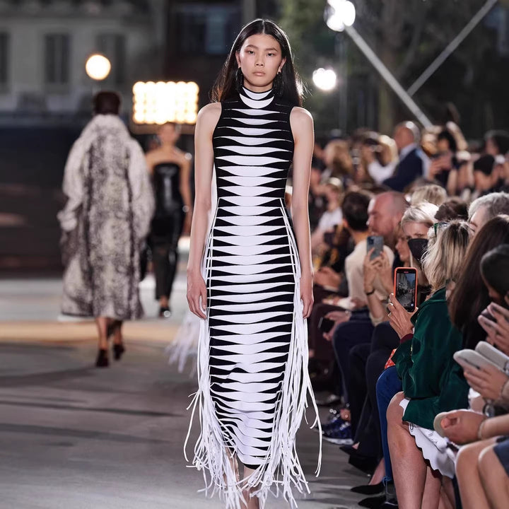Damen körperbetontes Maxikleid mit Fransen und grafischem Design Drune
