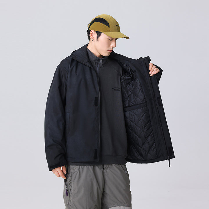 Herren Minimalistische technische Shell-Jacke mit Kapuze und Utility-Brusttasche Drune