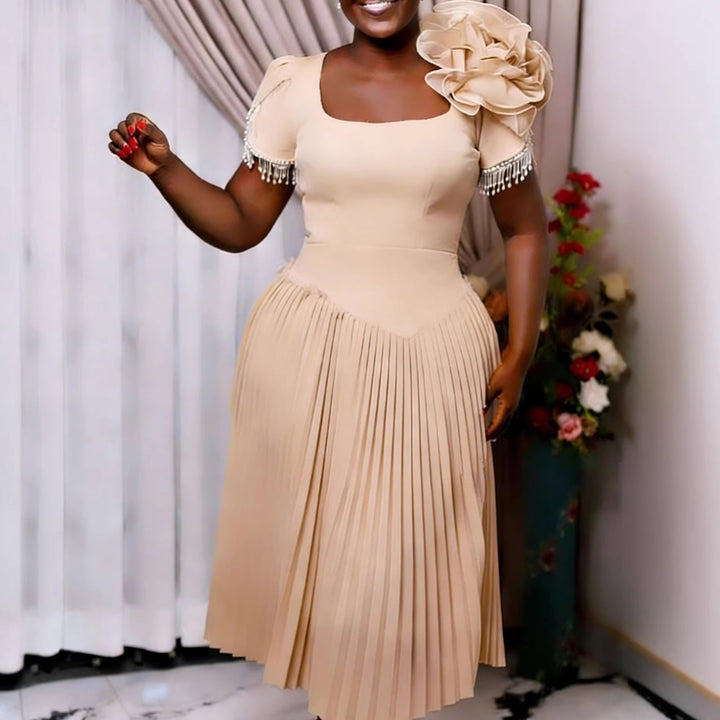 Damen Elegantes Faltenkleid mit floralem Akzent und Perlenverzierungen Drune